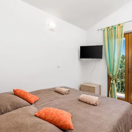 Ladislav Apartman